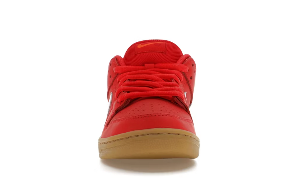 Nike SB Dunk Low "University Red Gum"