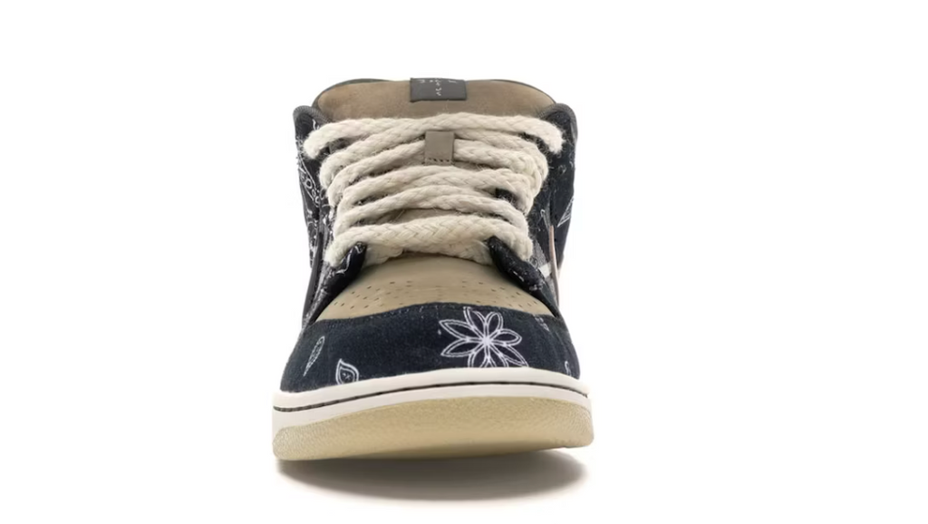 Nike SB Dunk Low X Travis Scott