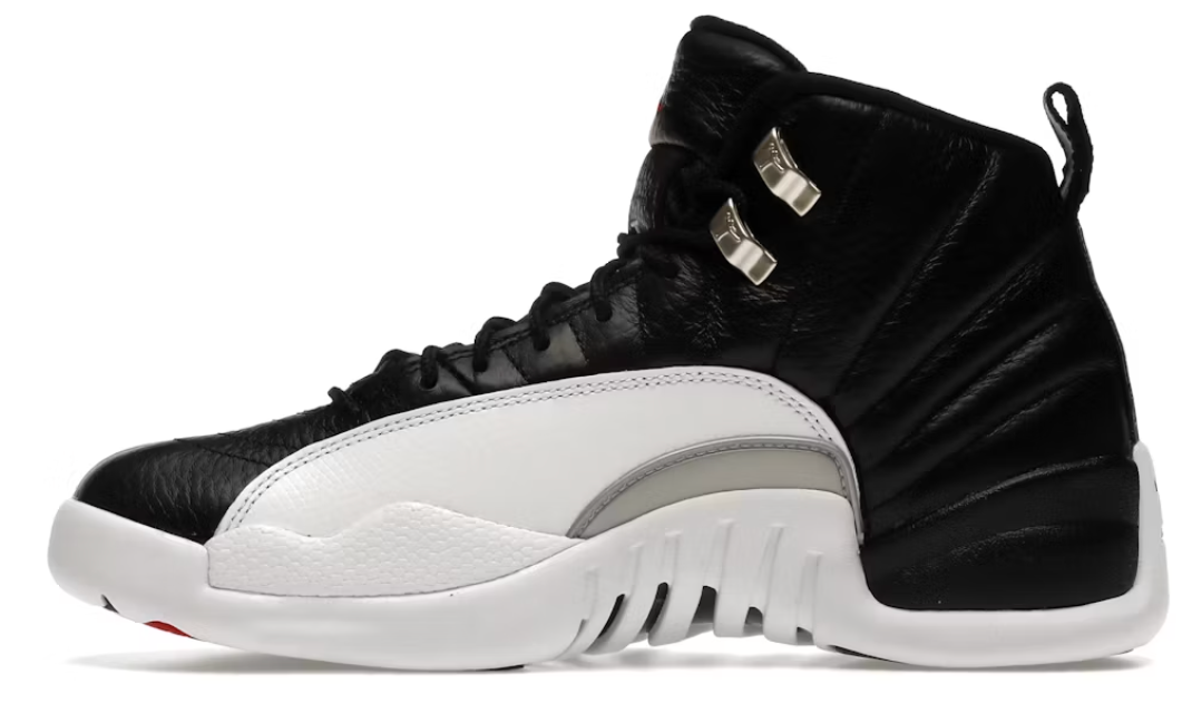 Jordan 12 Retro Playoffs (2022) (Yellowing)