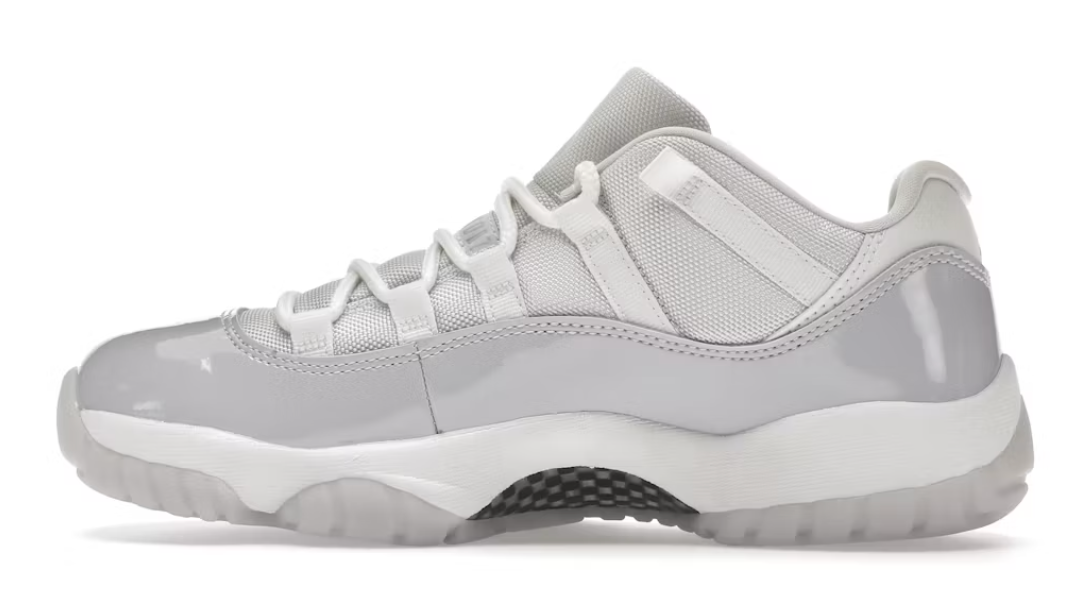 Jordan 11 Low "Pure Violet" Women's