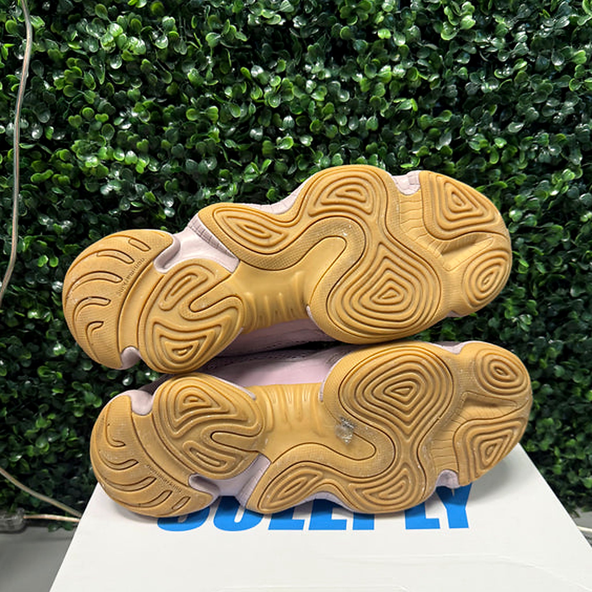 Yeezy 500 "Soft Vision" Size 13 Preowned