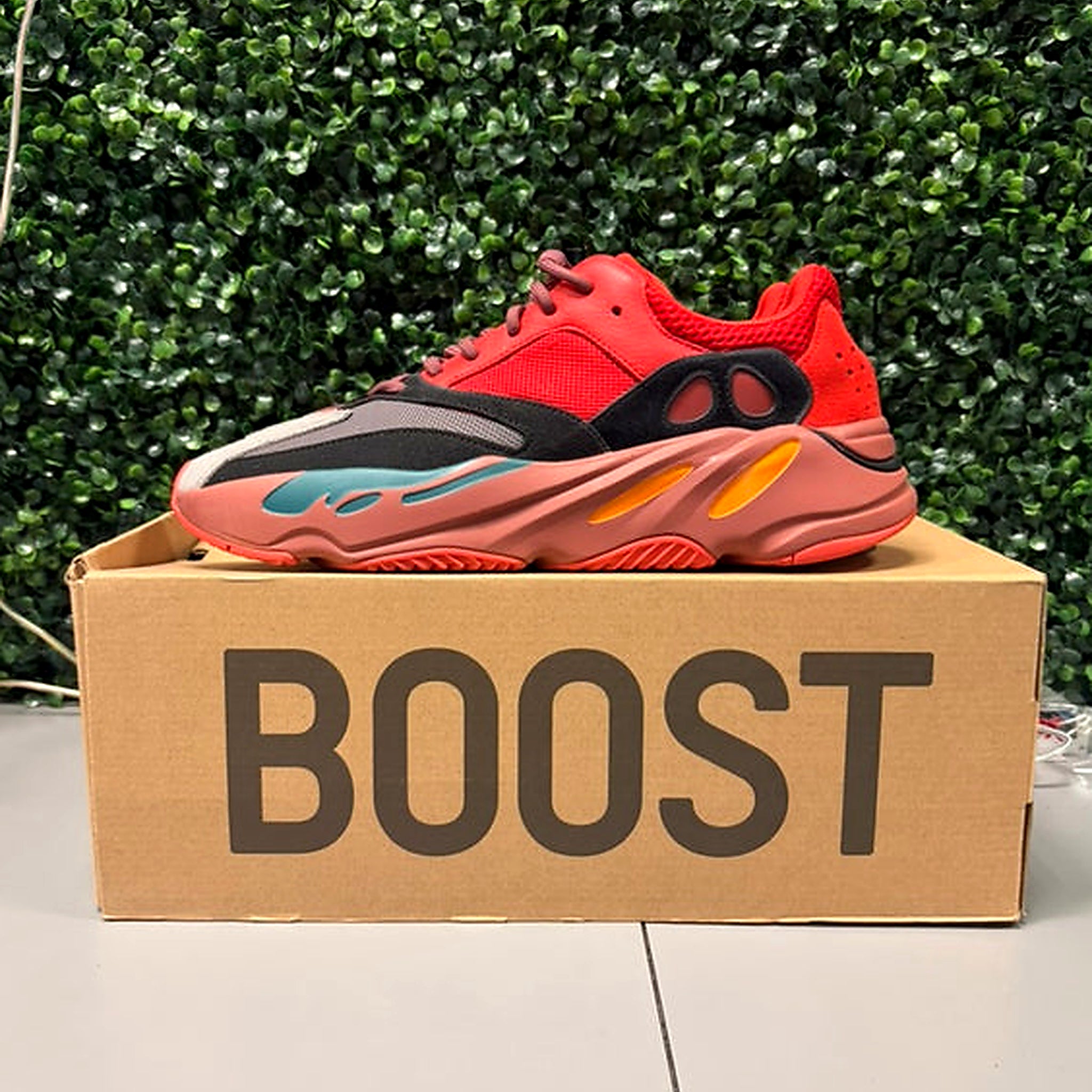 Yeezy 700 V3 "Hi Res Red" Size 12.5 Preowned