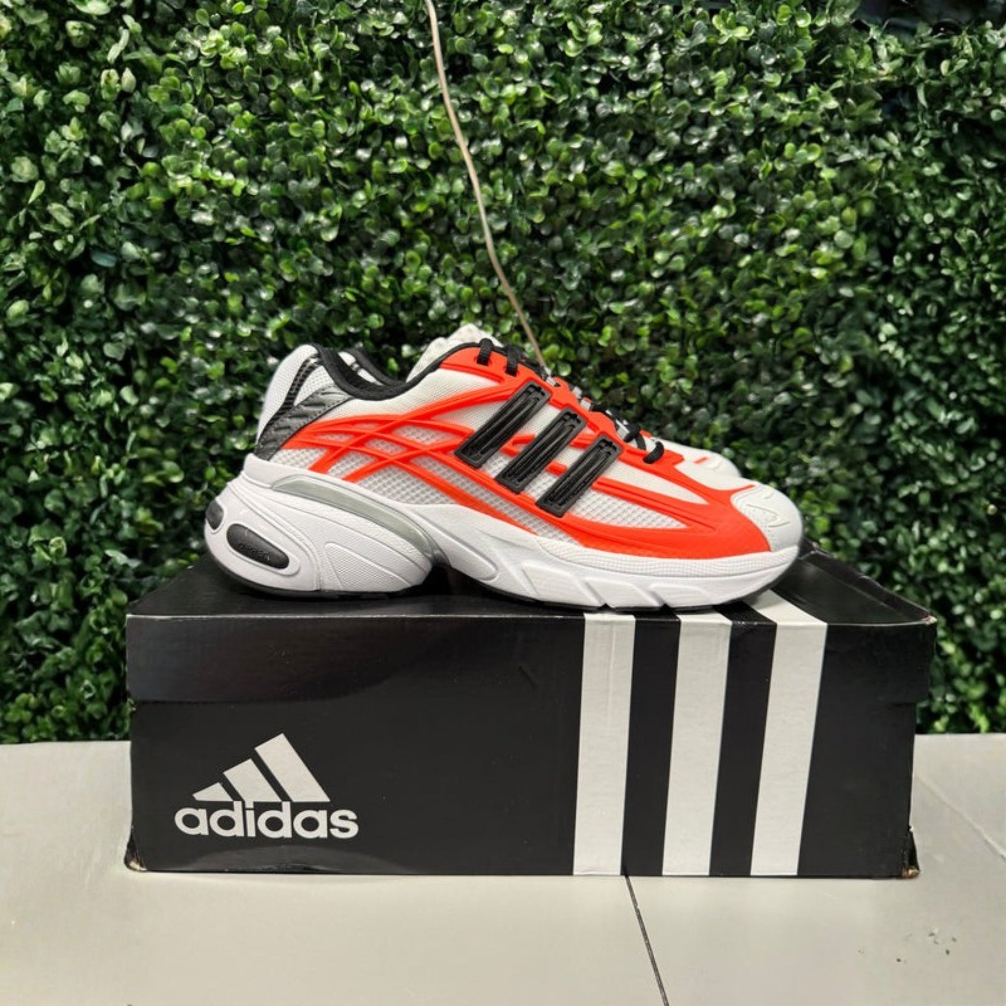Adidas Adistar XLG 2.0 "Solar Orange" Size 9.5 Preowned - Hype World