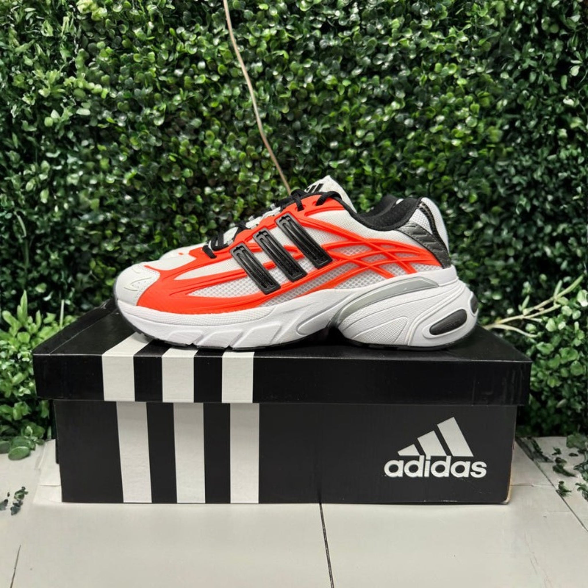 Adidas Adistar XLG 2.0 "Solar Orange" Size 9.5 Preowned - Hype World