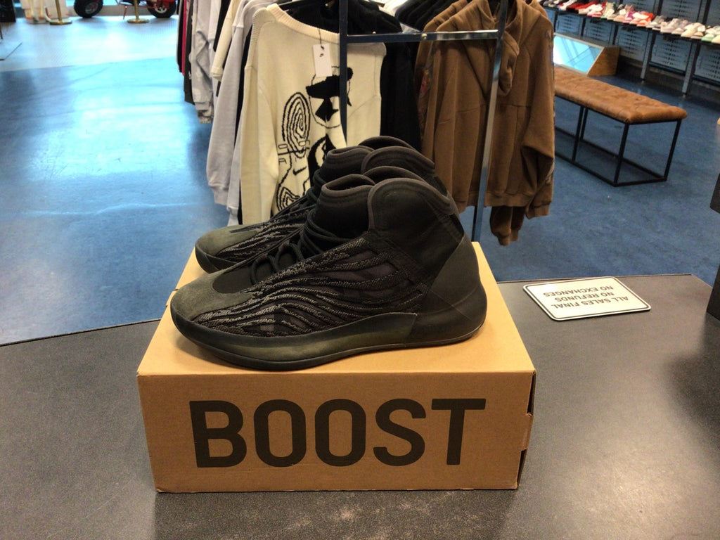 Adidas Yeezy QNTM “Onyx” preowned size 8.5M - Hype World