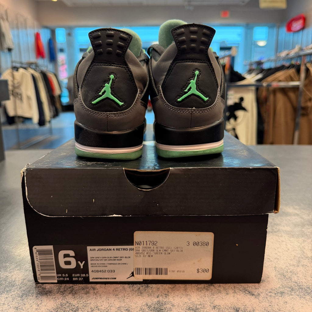 Air Jordan 4 Retro (GS) "Green Glow" Size 6Y Preowned - Hype World