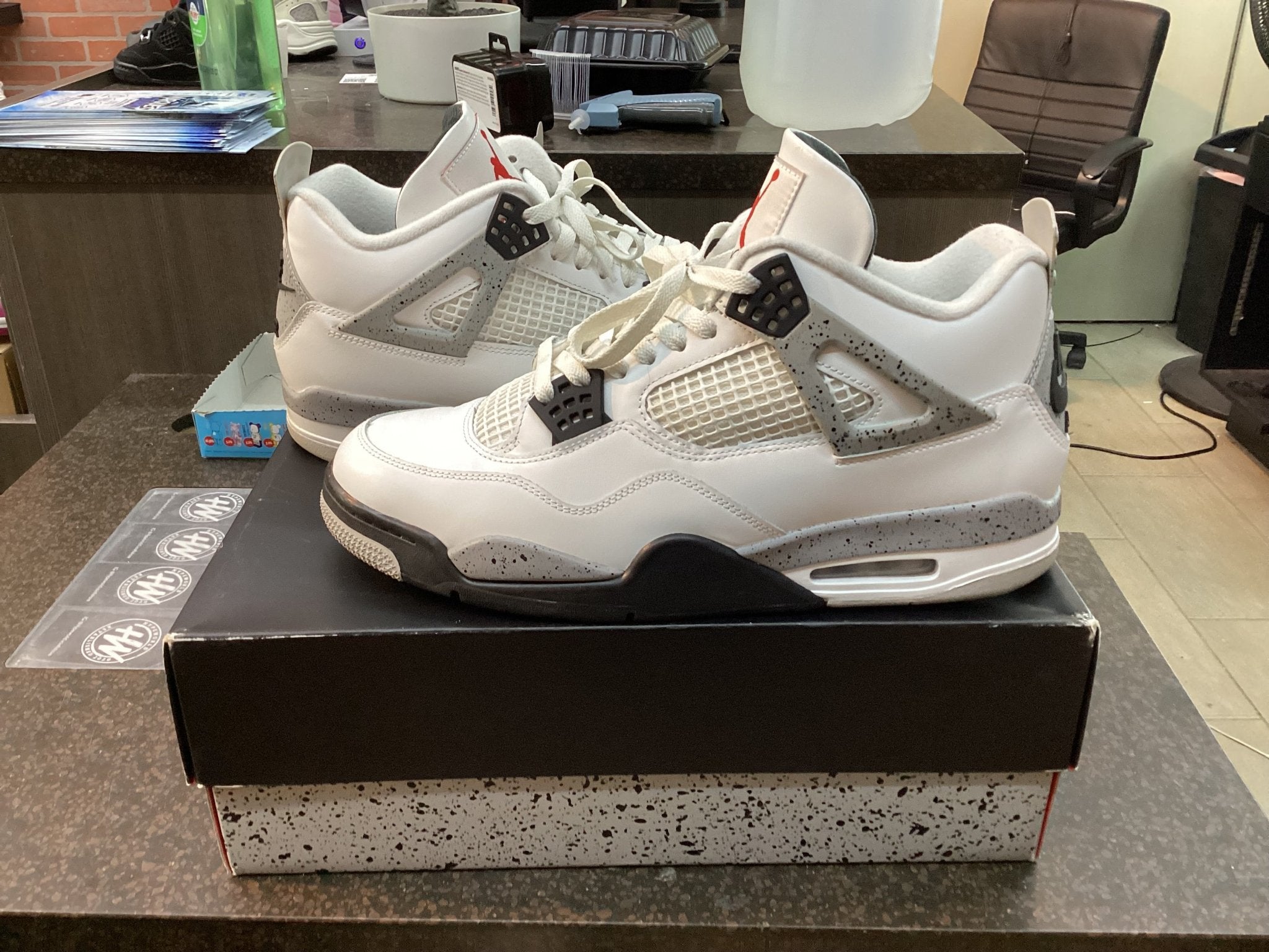 Air Jordan 4 "White Cement" Preowned - Hype World
