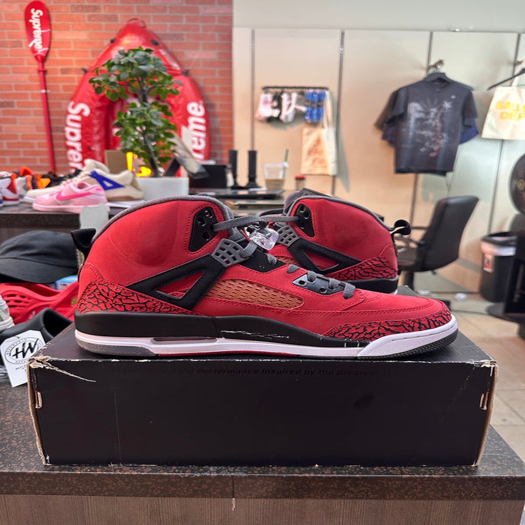 Air Jordan Spizike "Toro Bravo" Preowned - Hype World