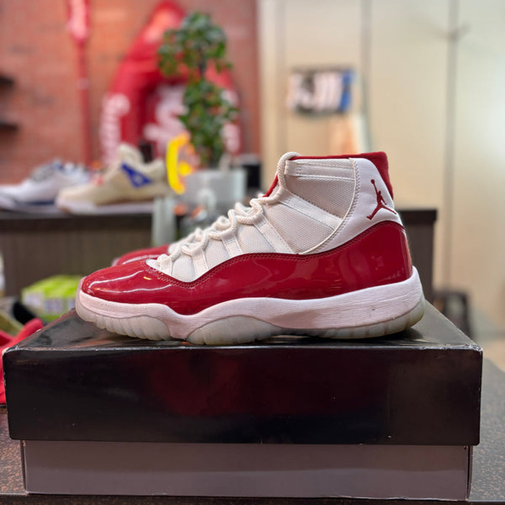 Jordan 11 "Cherry" Preowned Size 12