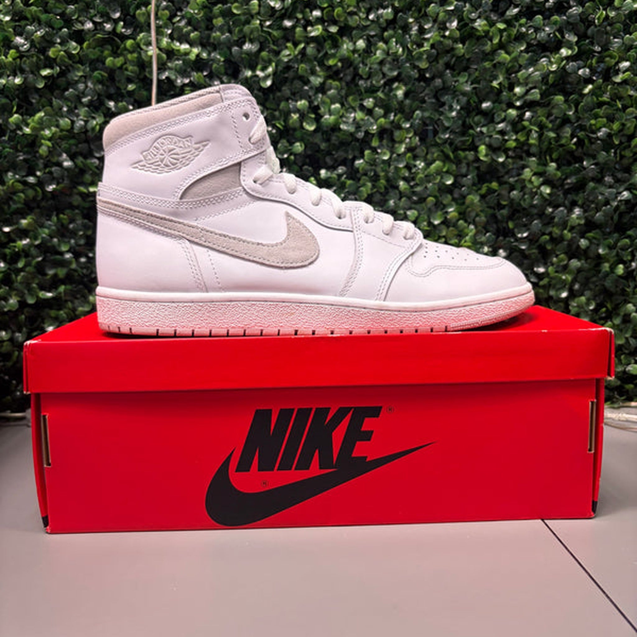 Jordan 1 Retro High '85 "Neutral Grey" Size 12 Preowned