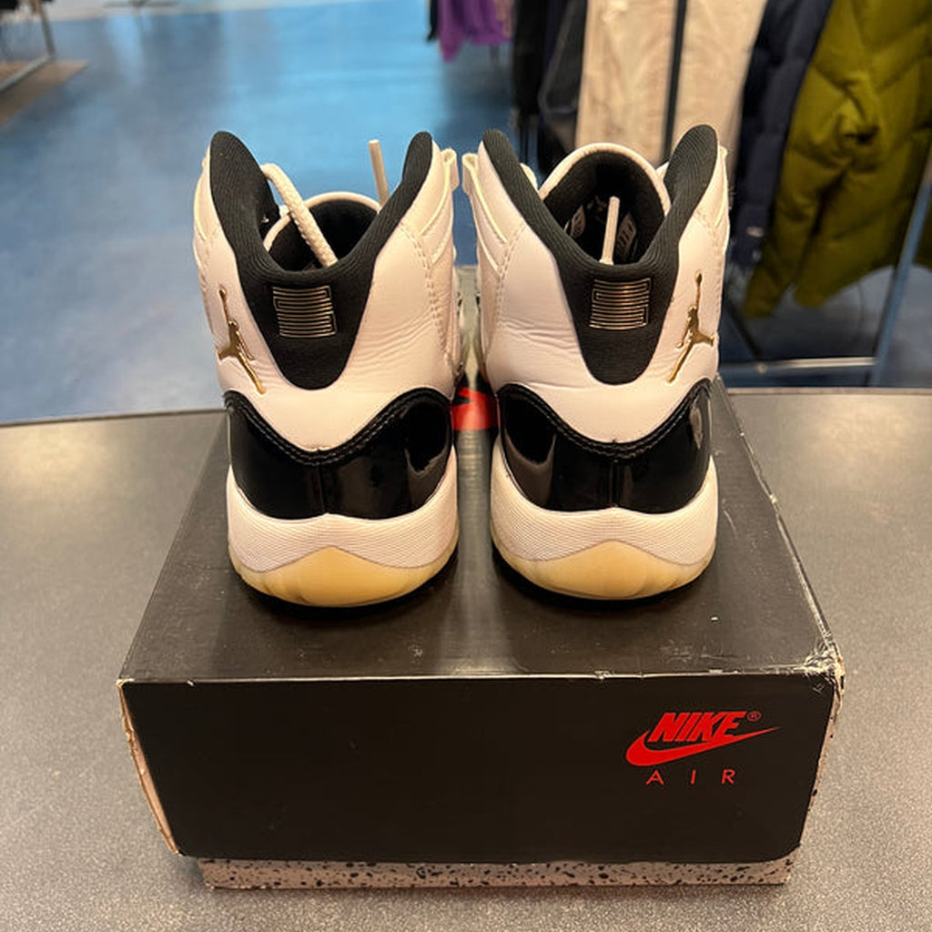 Jordan 11 retro "DMP Gratitude" size 5.5y Preowned Rep Box