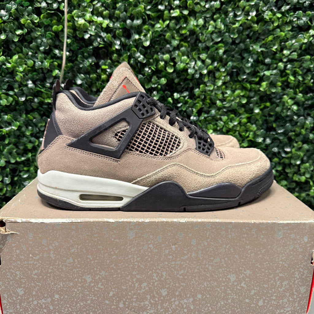 Jordan 4 "Taupe Haze" Size 10.5 Preowned