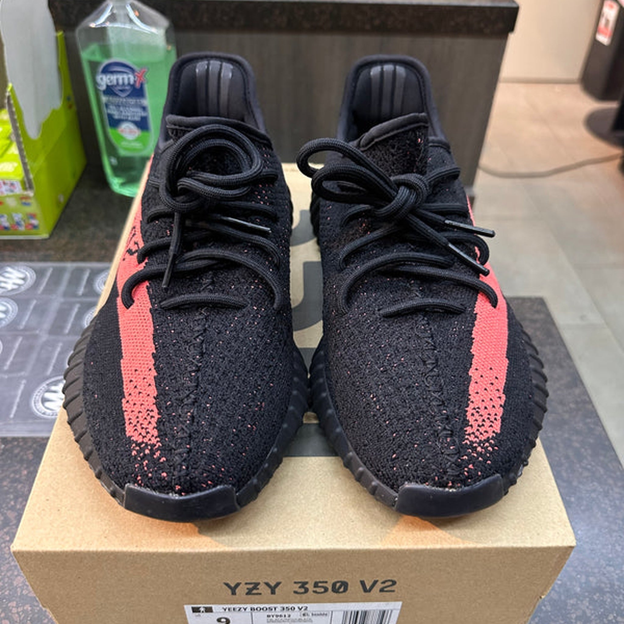 Yeezy 350 "Core Black and Red" Preowned
