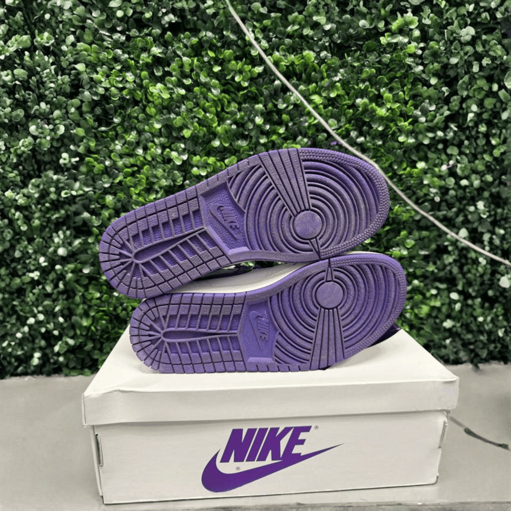 Jordan 1 High “Court Purple" Size 8.5 Preowned - Hype World