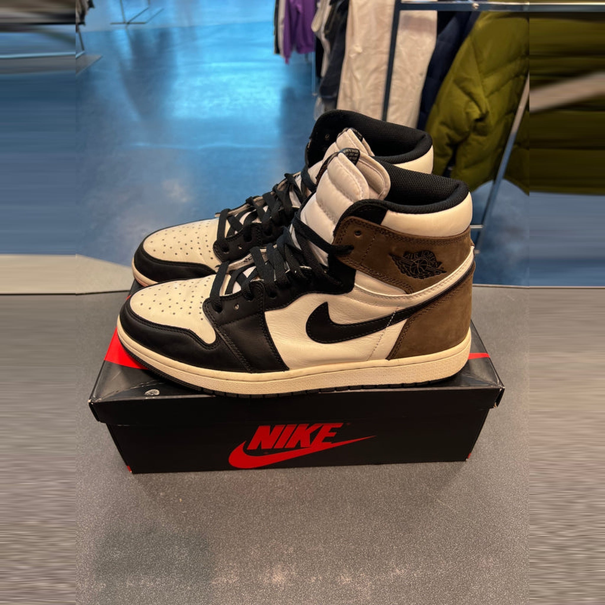 Jordan 1 High "Dark Mocha" Size 12M Preowned - Hype World