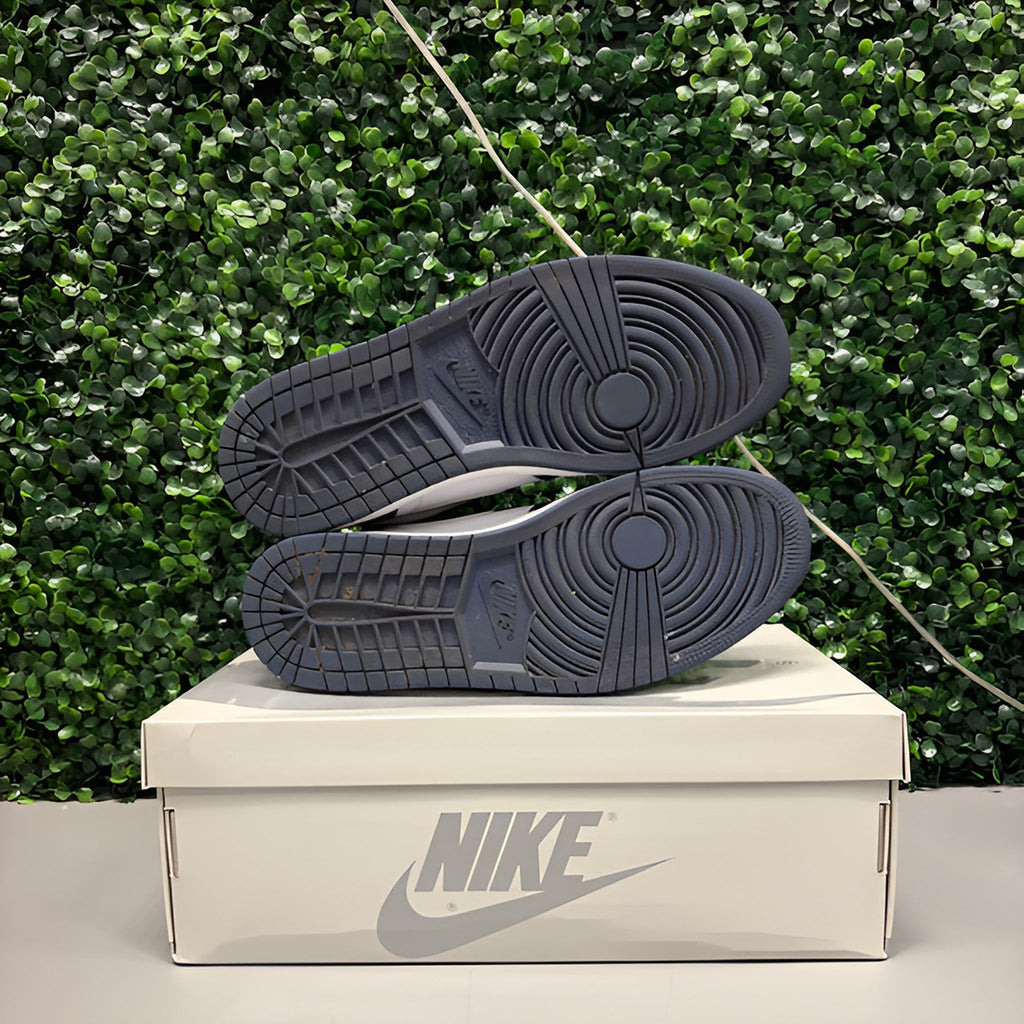 Jordan 1 High "Midnight Navy" Size 10.5 Preowned - Hype World