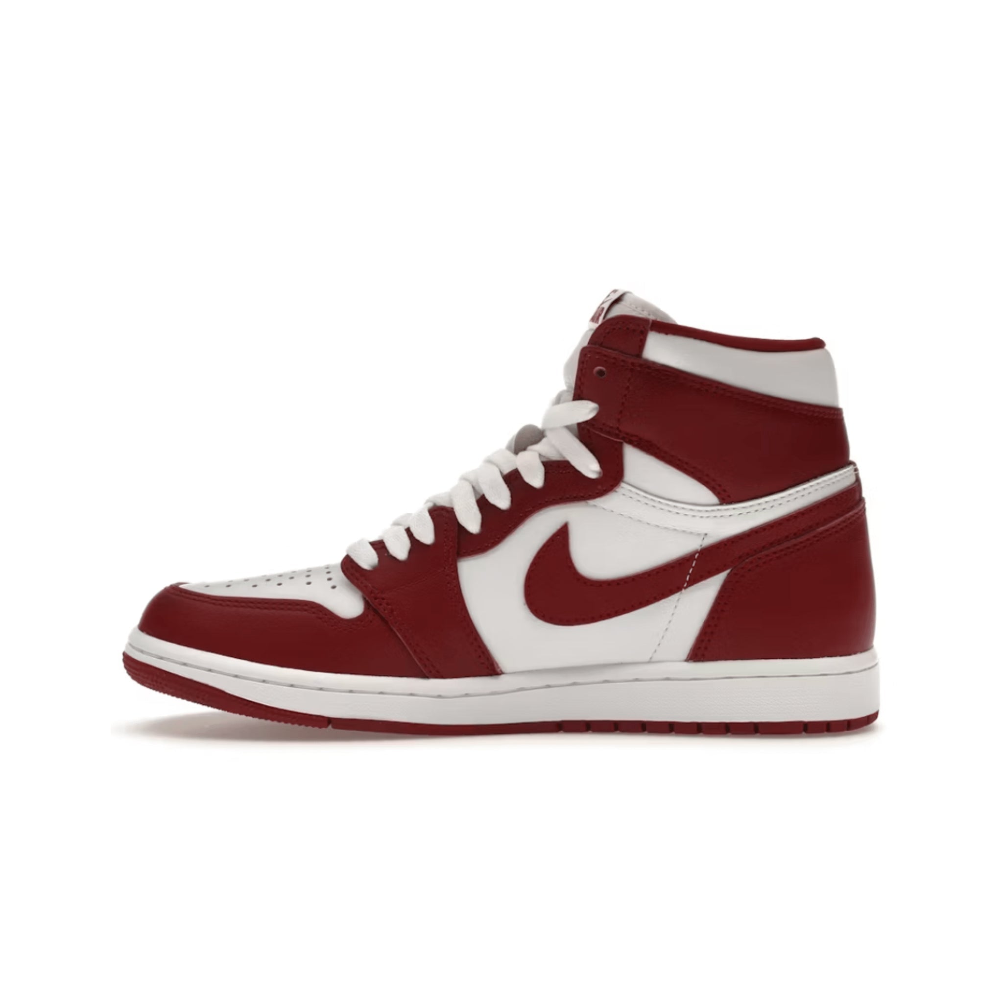 Jordan 1 High OG “ Artisanal Team Red” - Hype World