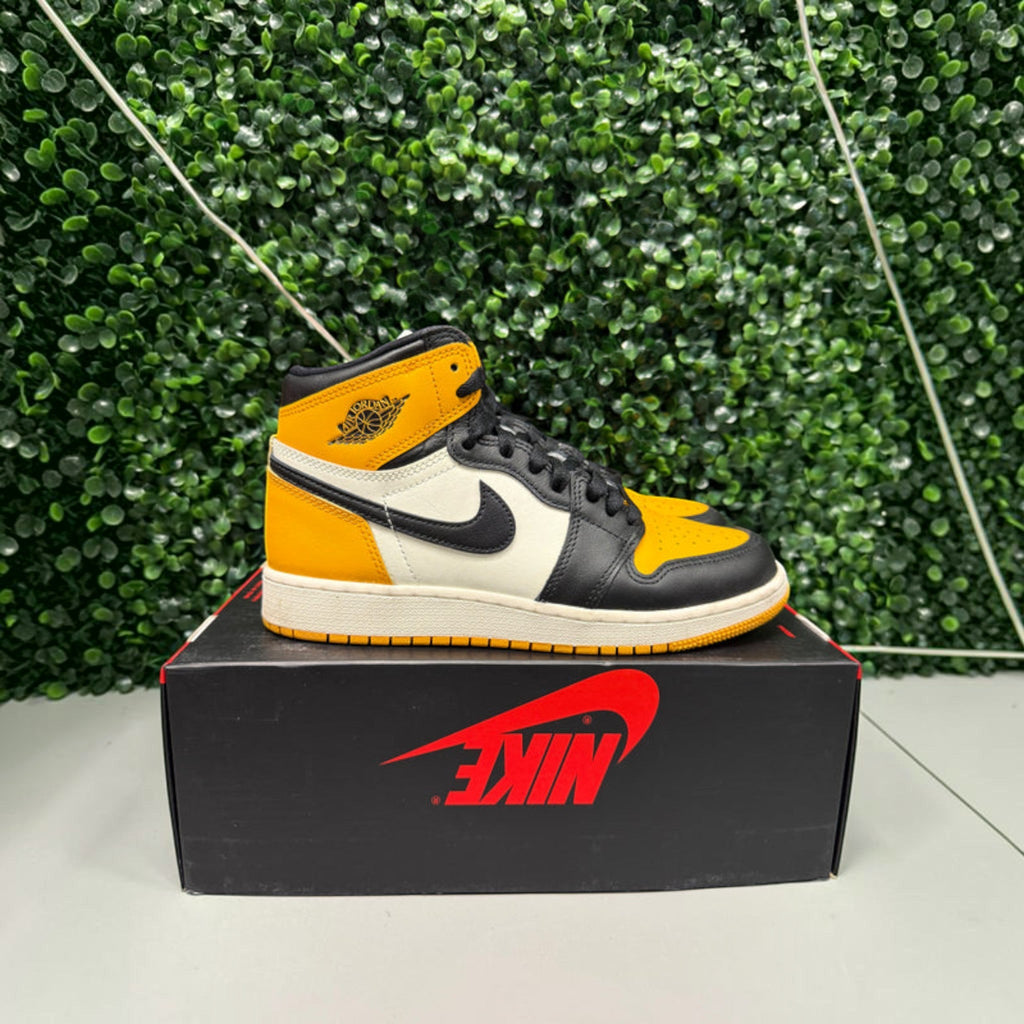 Jordan 1 High "Taxi" Size 5.5Y Preowned - Hype World
