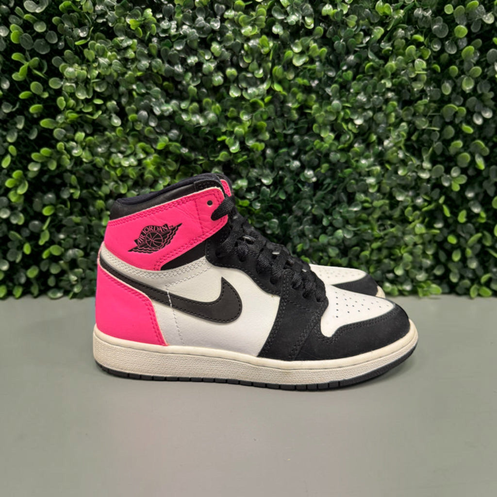 Jordan 1 High "Valentines Day" Size 4Y Preowned - Hype World