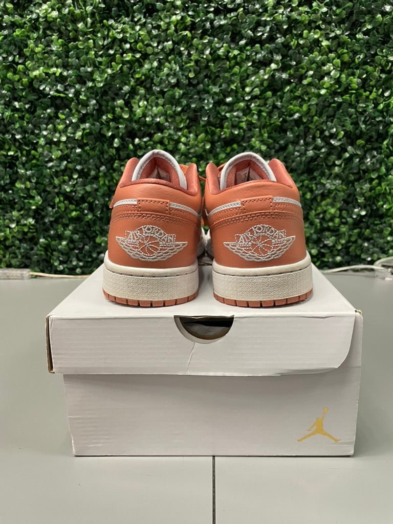 Jordan 1 Low "Sky J Orange" Size 8W - Hype World