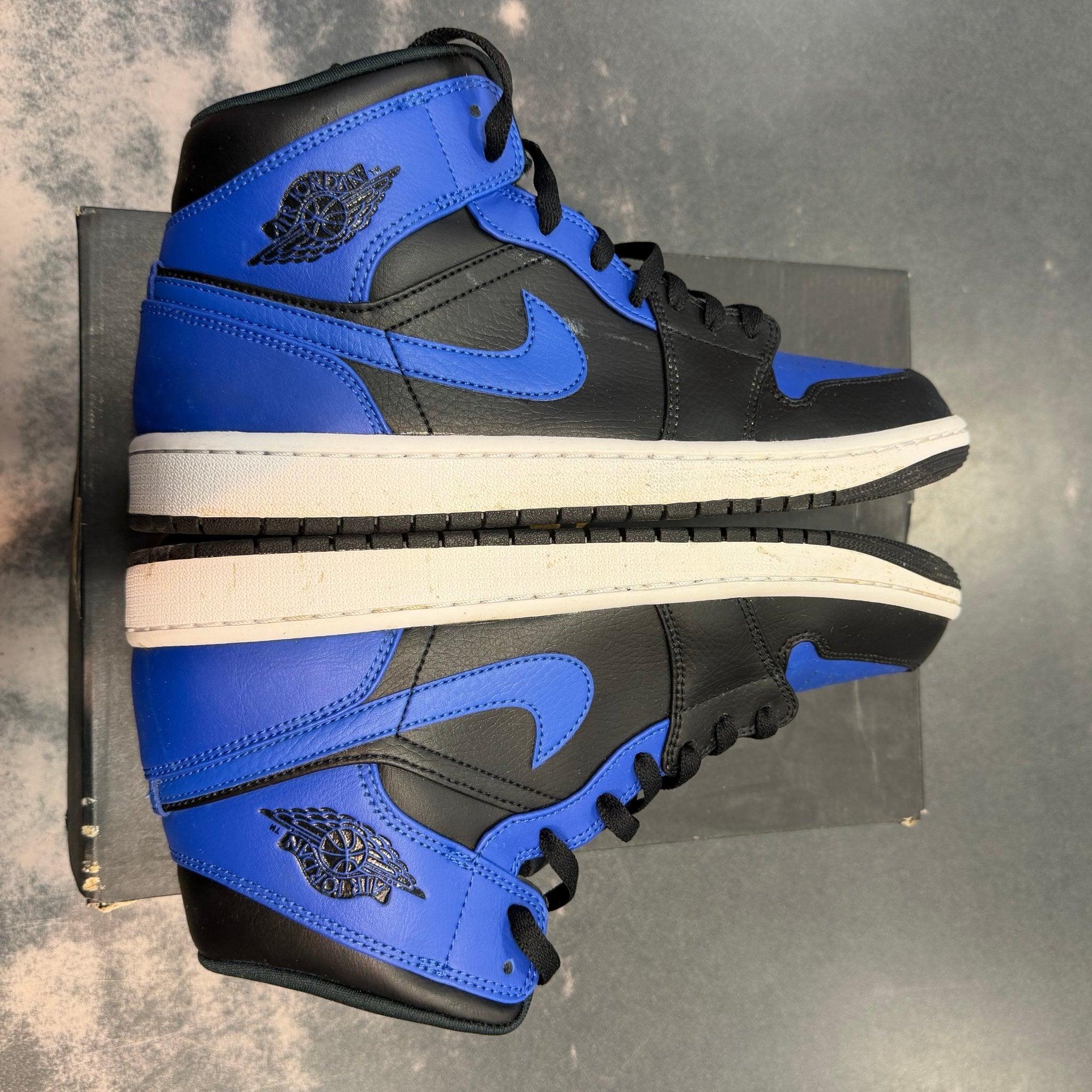 Jordan 1 Mid Hyper Royal Tumbled Leather Preowned - Hype World