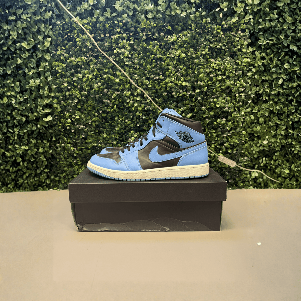 Jordan 1 Mid "University Blue Black" Size 11 Preowned - Hype World