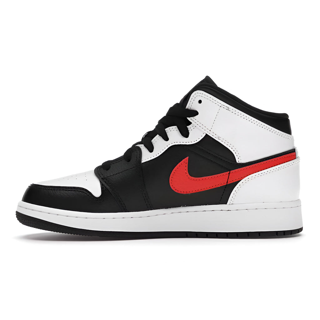 Jordan 1 Mid "White Black Chile Red" (GS) - Hype World