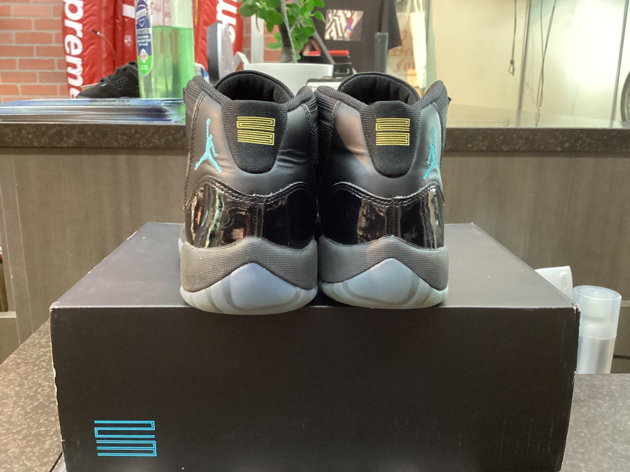 Jordan 11 Gamma Size 7Y Pre Owned - Hype World