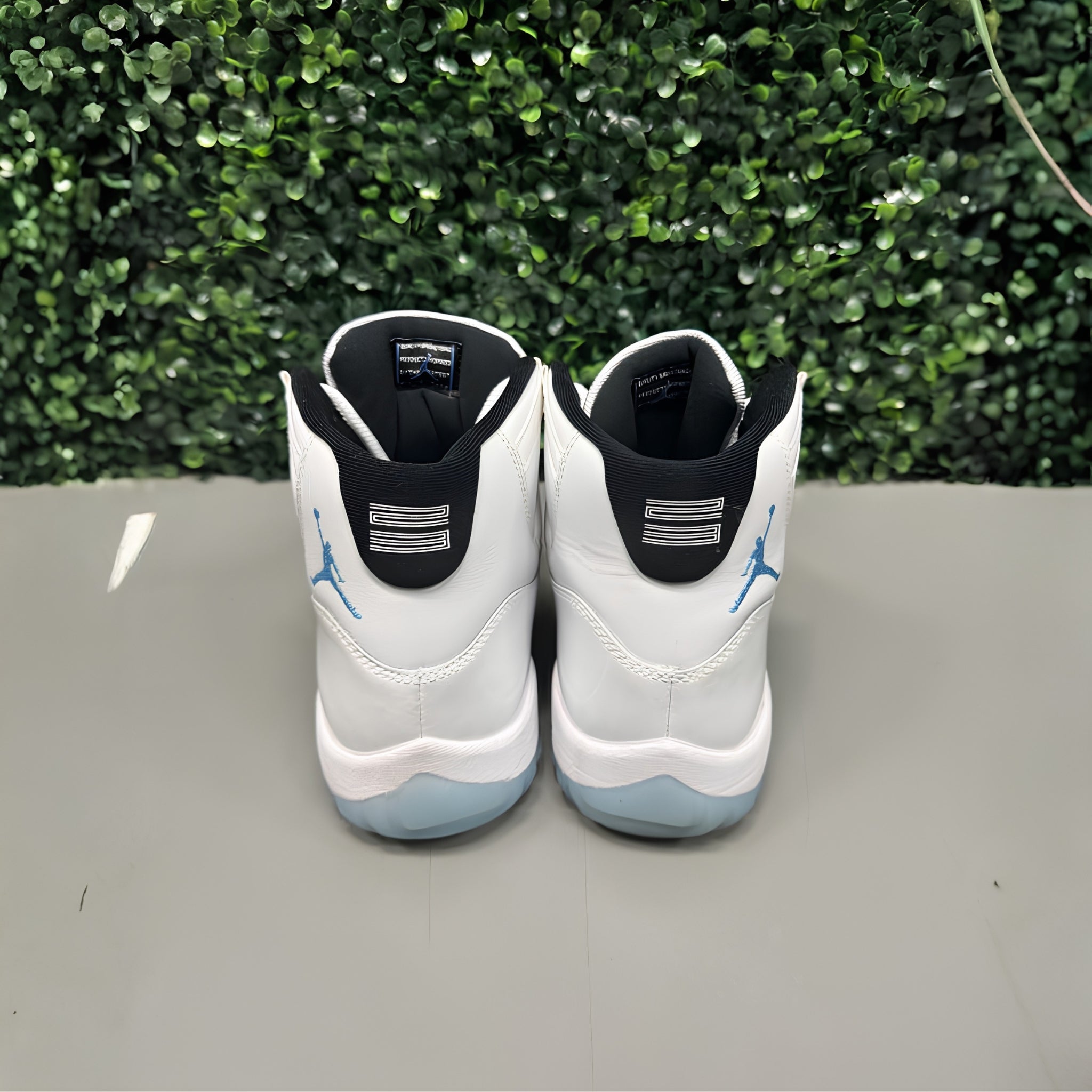 Jordan 11 High "Legend Blue" Size 11 Preowned - Hype World