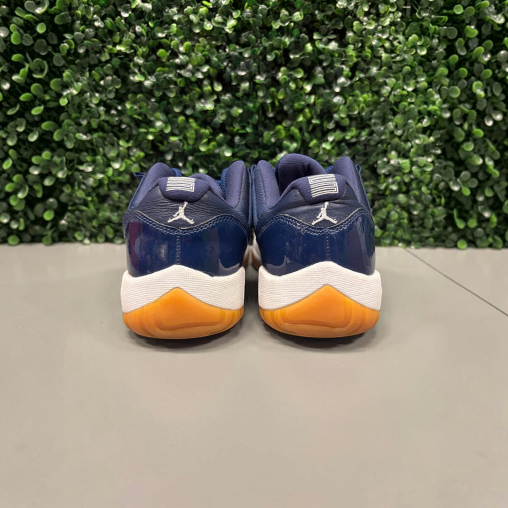 Jordan 11 Retro Low "Midnight Navy" Size 9 Preowned - Hype World