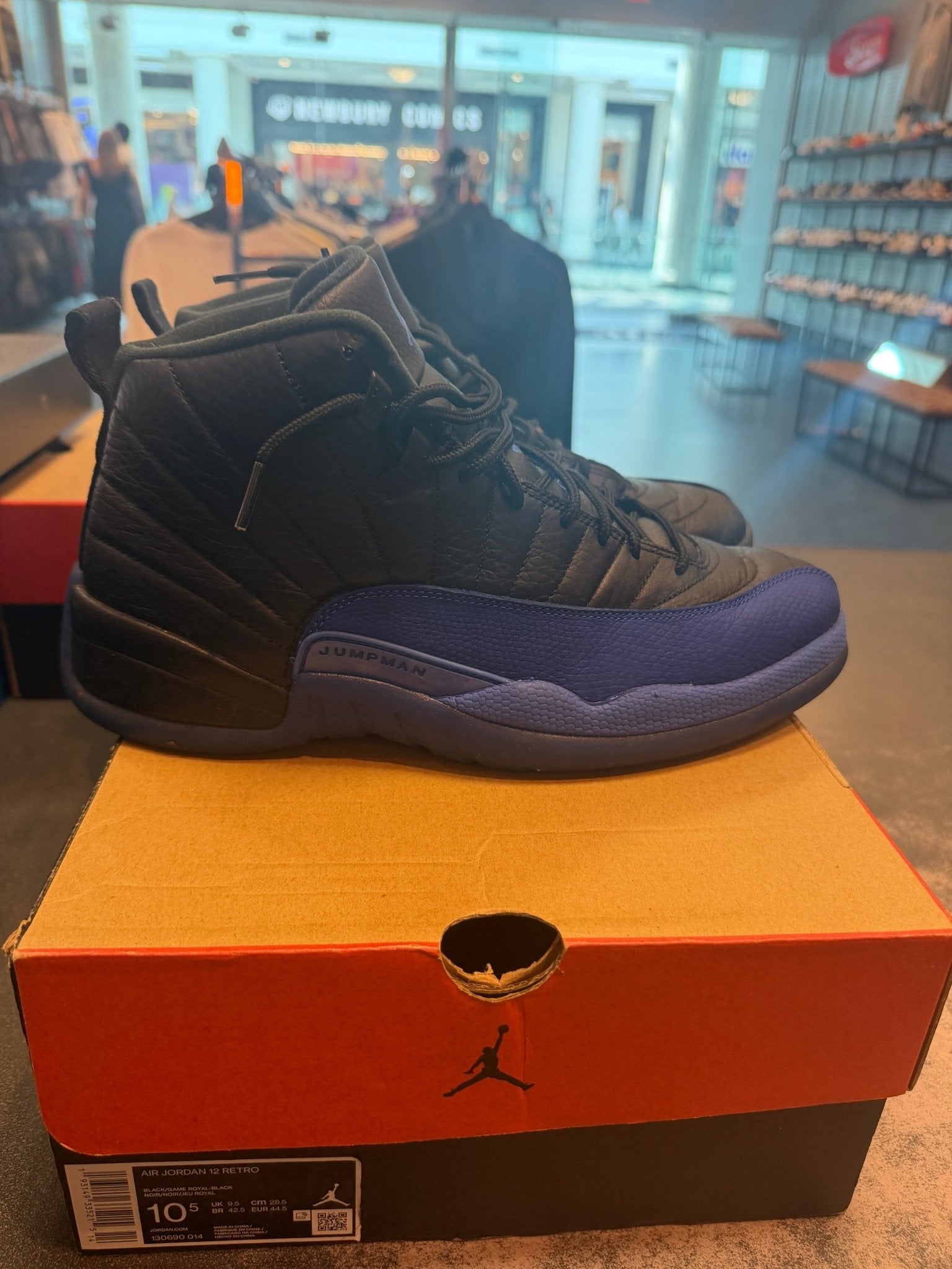Jordan 12 Retro "Black Game Royal" Size 10.5 Preowned - Hype World