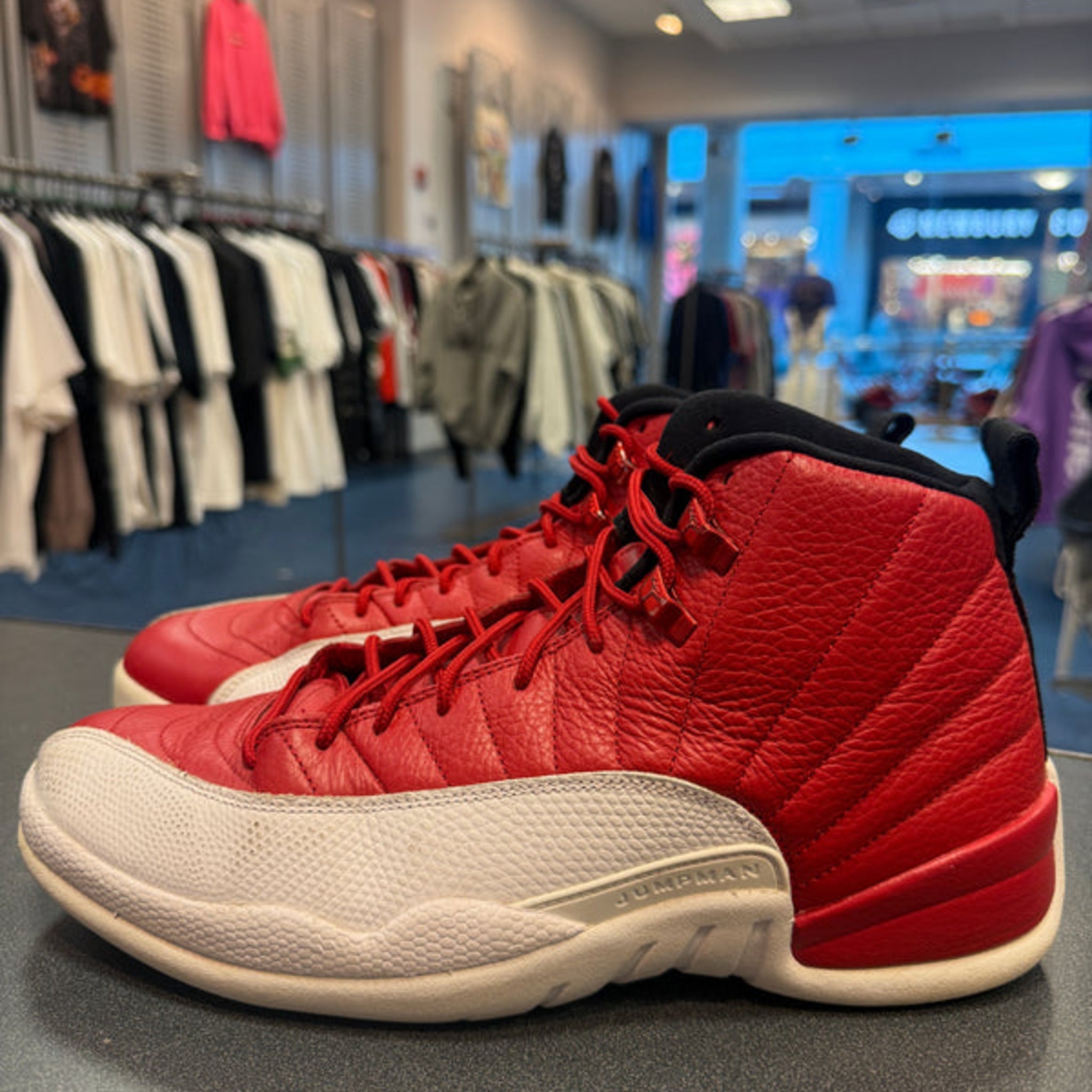 Jordan 12 Retro "Gym Red" (2016) Size 10 Preowned (NO BOX) - Hype World