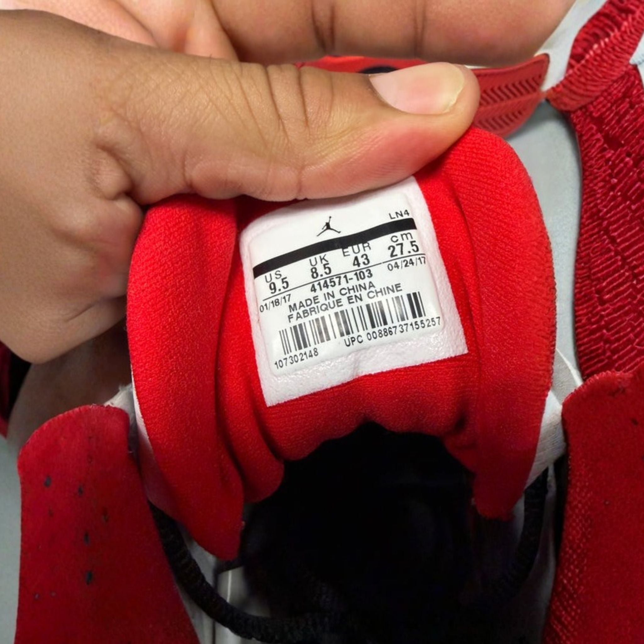 Jordan 13 Retro "Alternate History of Flight" Size 9.5 Preowned - Hype World