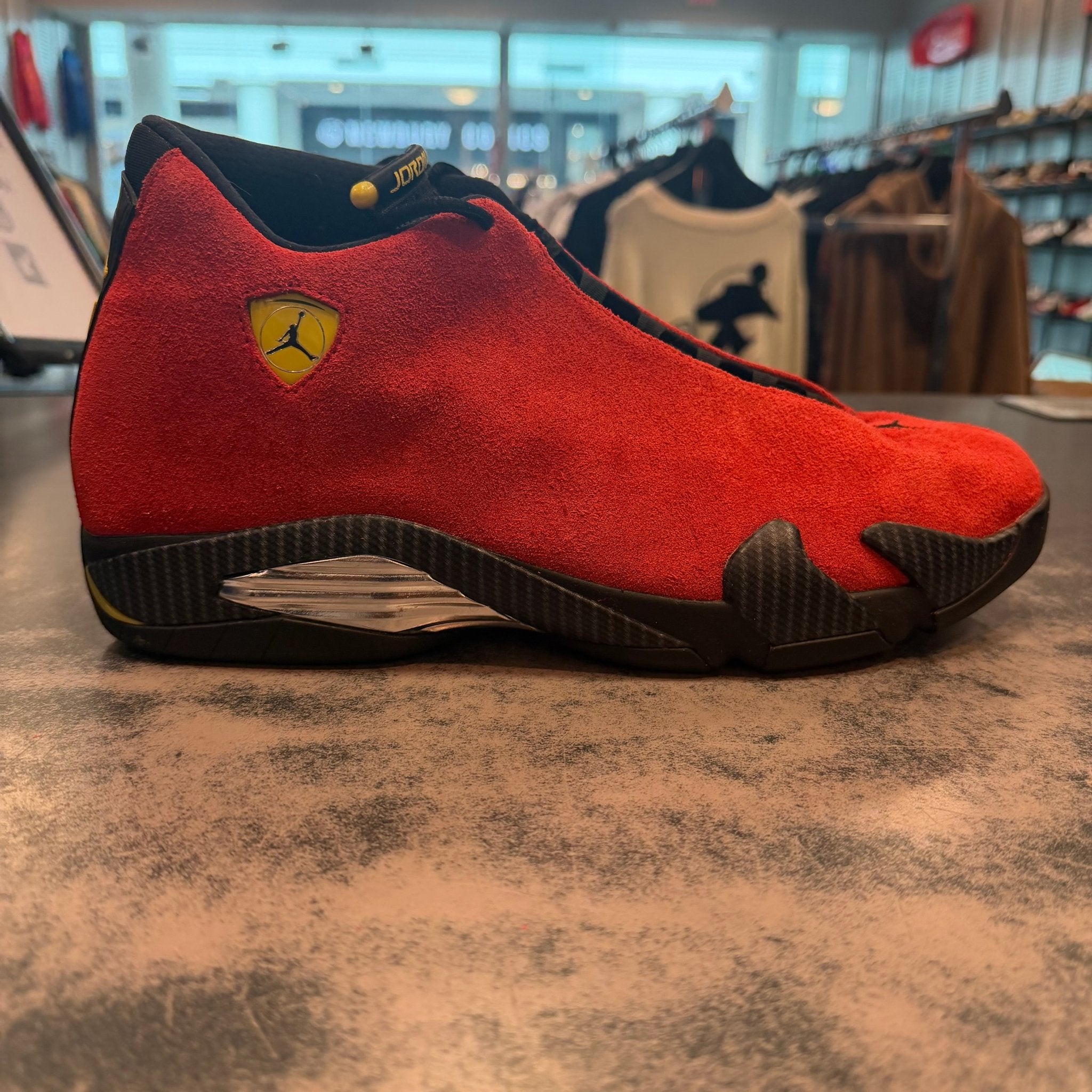 Jordan 14 Retro "Challenge Red" Size 14 Preowned (No Box) - Hype World