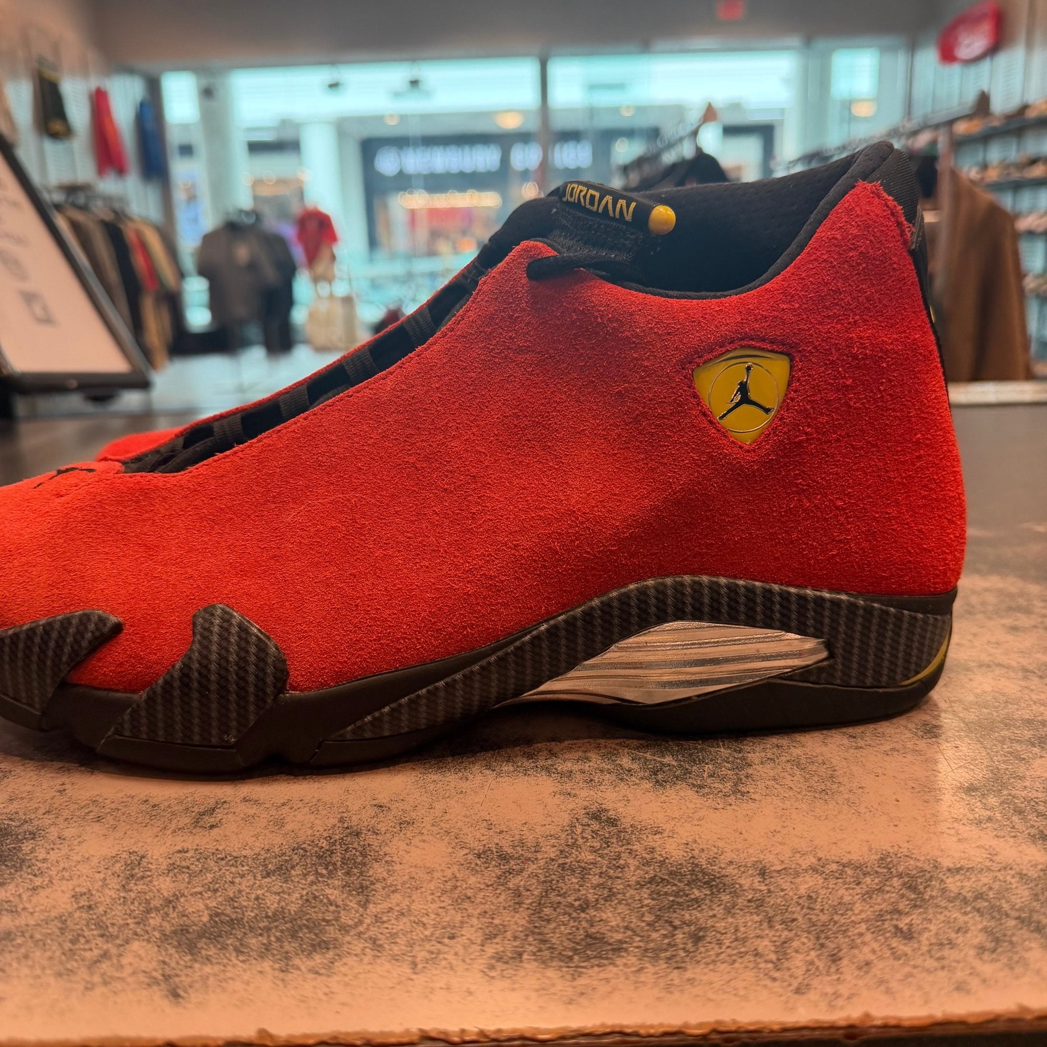 Jordan 14 Retro "Challenge Red" Size 14 Preowned (No Box) - Hype World