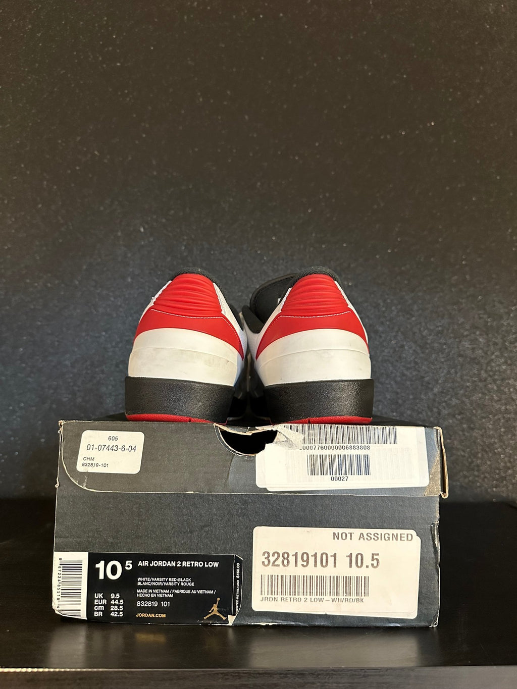 Jordan 2 Low Chicago Size 10.5 Pre Owned - Hype World