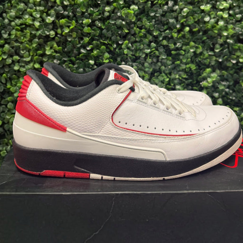 Jordan 2 Retro Low "Chicago" Size 11.5 Preowned - Hype World