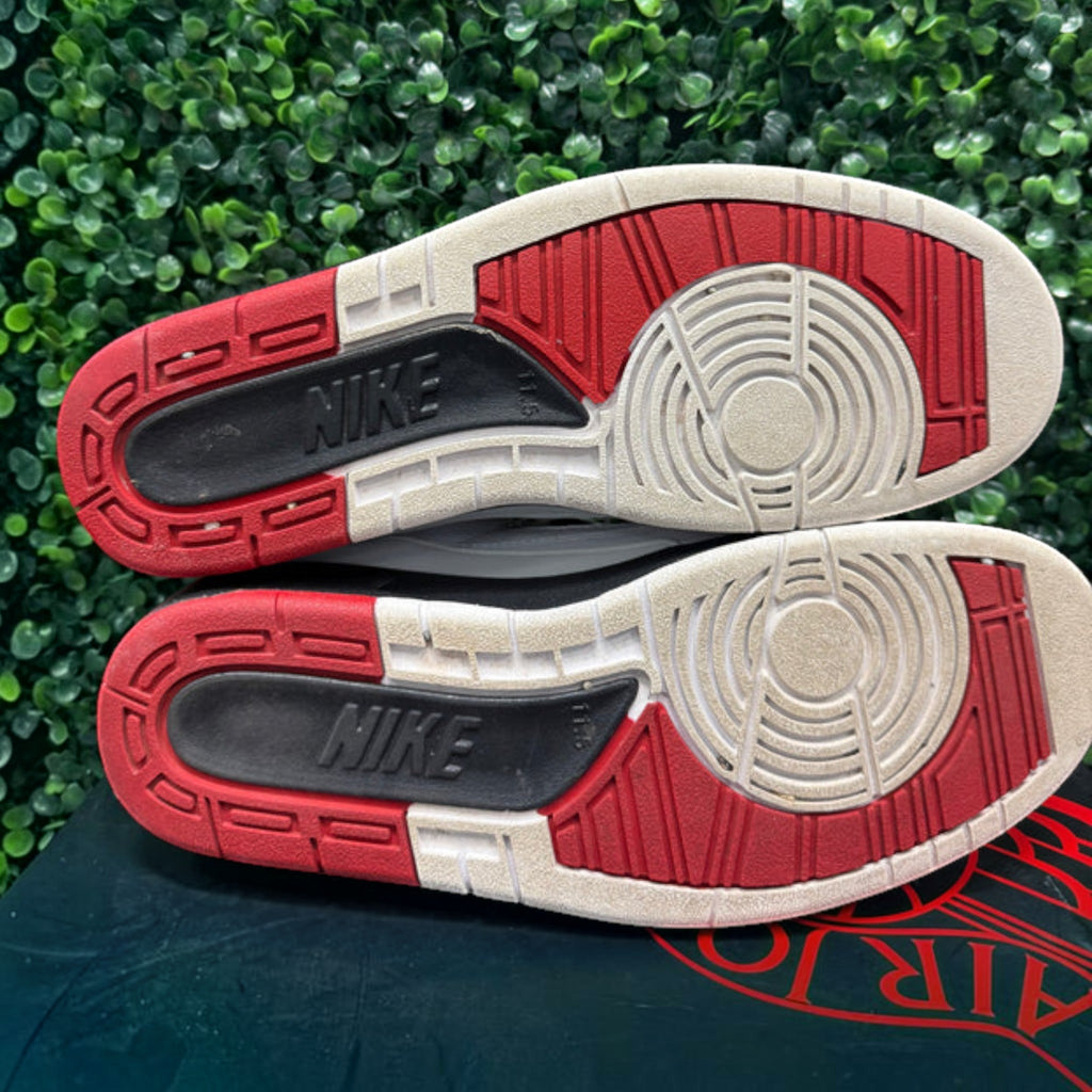 Jordan 2 Retro Low "Chicago" Size 11.5 Preowned - Hype World