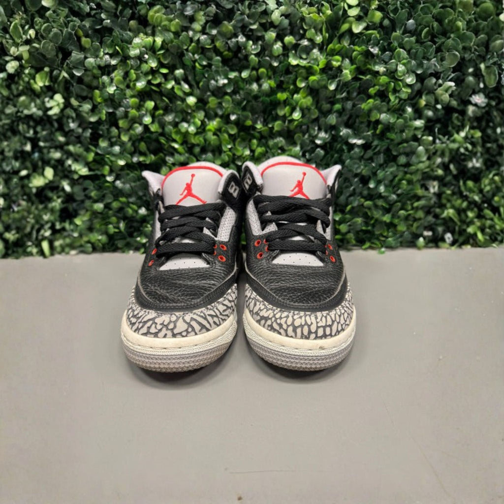 Jordan 3 "Black Cement" Size 4 Preowned - Hype World