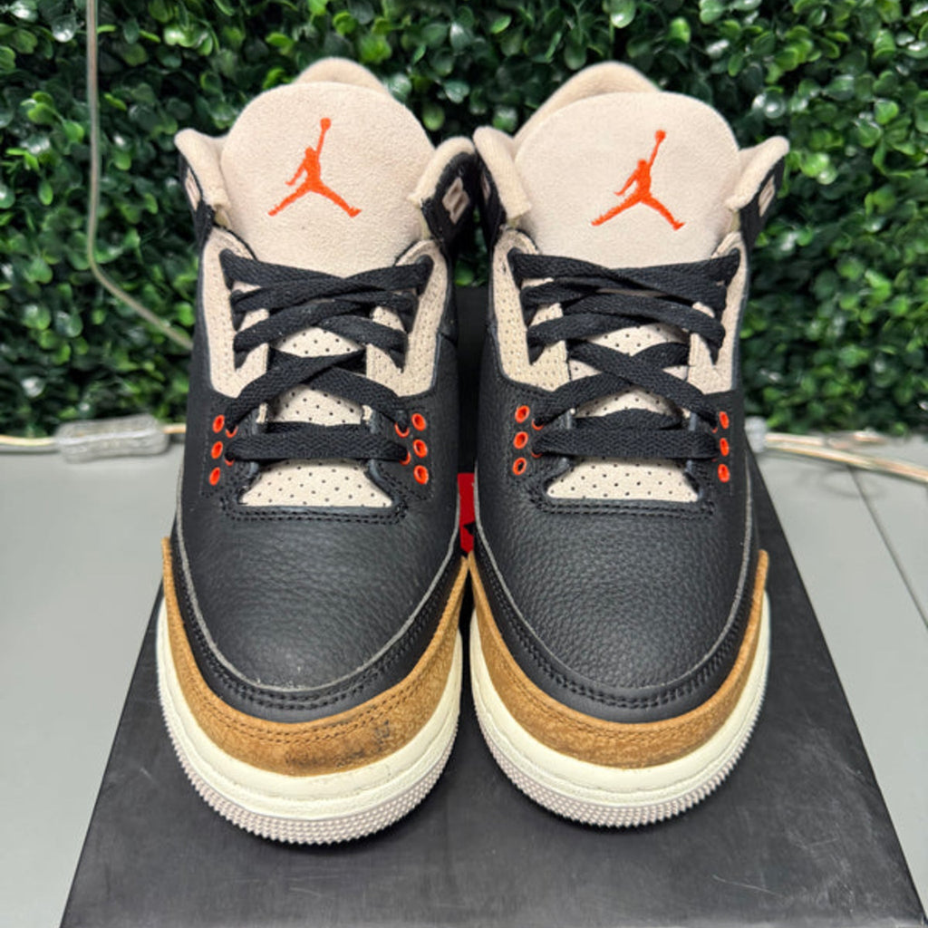 Jordan 3 "Desert Elephant" Size 6.5Y Preowned - Hype World