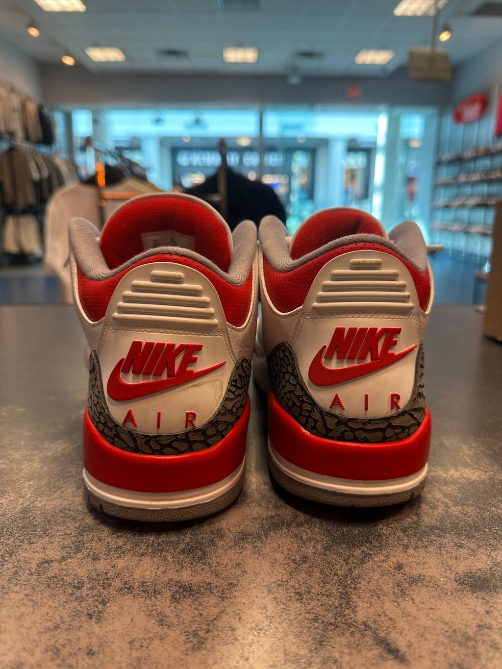 Jordan 3 "Fire Red" Size 10 Preowned - Hype World