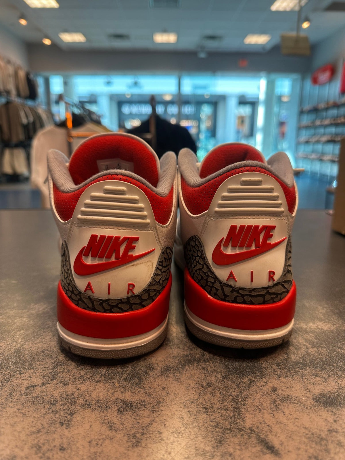 Jordan 3 "Fire Red" Size 10 Preowned - Hype World