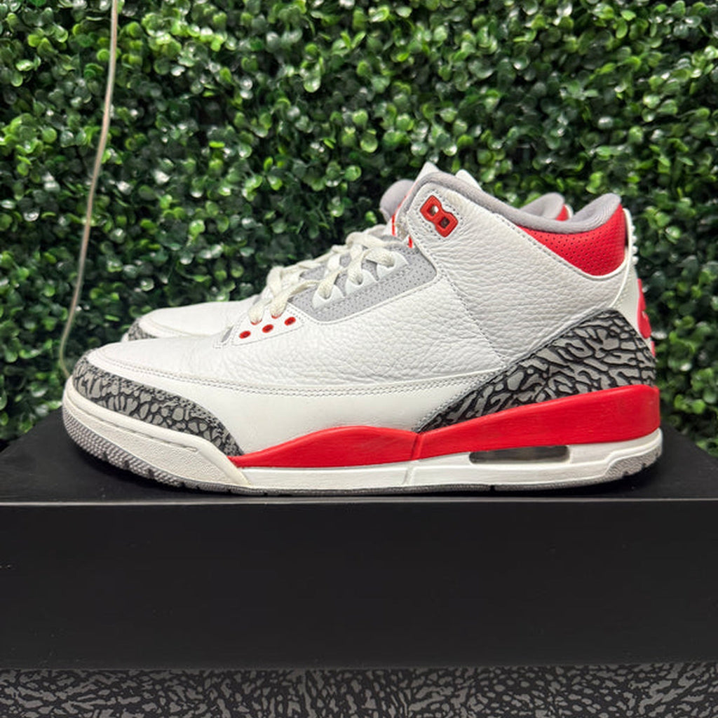 Jordan 3 "Fire Red" Size 11 Preowned - Hype World