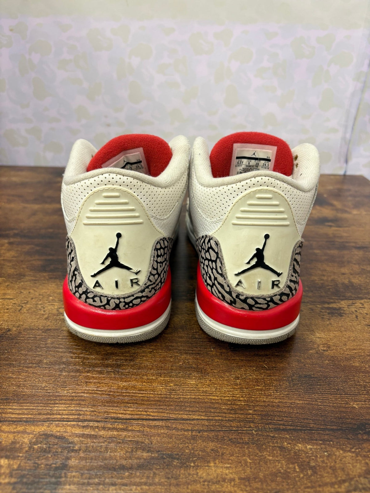 Jordan 3 “Hall of Fame” Size 6.5Y Preowned No Box - Hype World