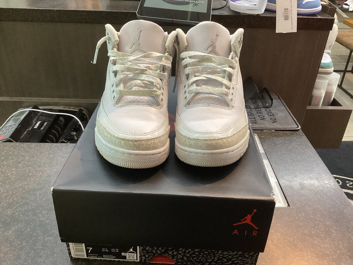 Jordan 3 “Pure Money” Preowned Size 7 - Hype World