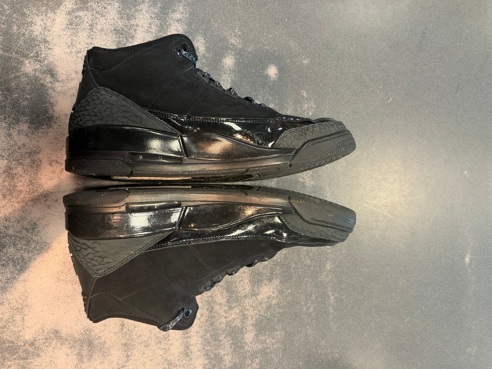 Jordan 3 Retro Black Cat (2025) Size 12 Preowned No Box - Hype World