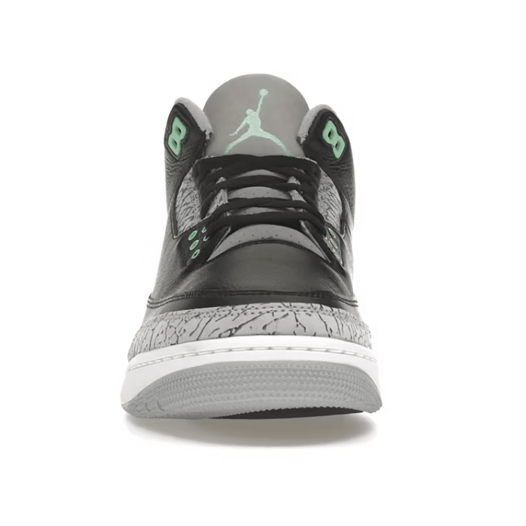 Jordan 3 Retro "Green Glow" - Hype World