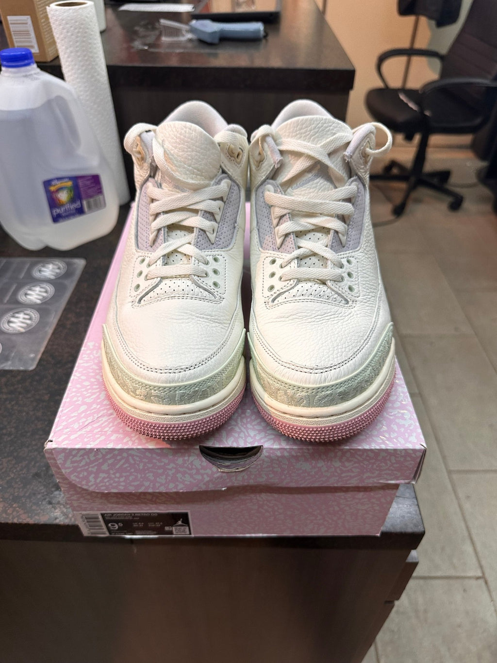 Jordan 3 "Spring is in The Air" Preowned - Hype World