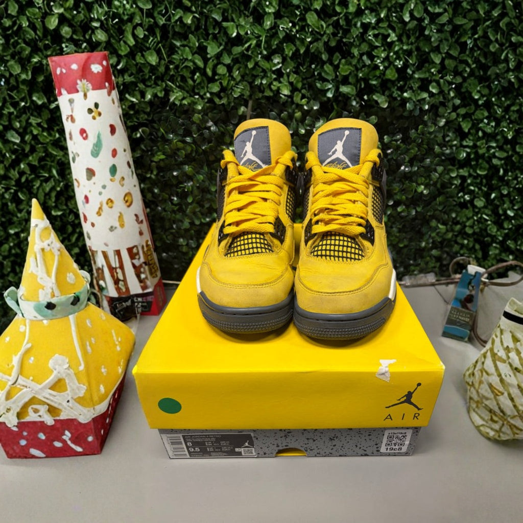 Jordan 4 "Lightning" Size 8 Preowned - Hype World