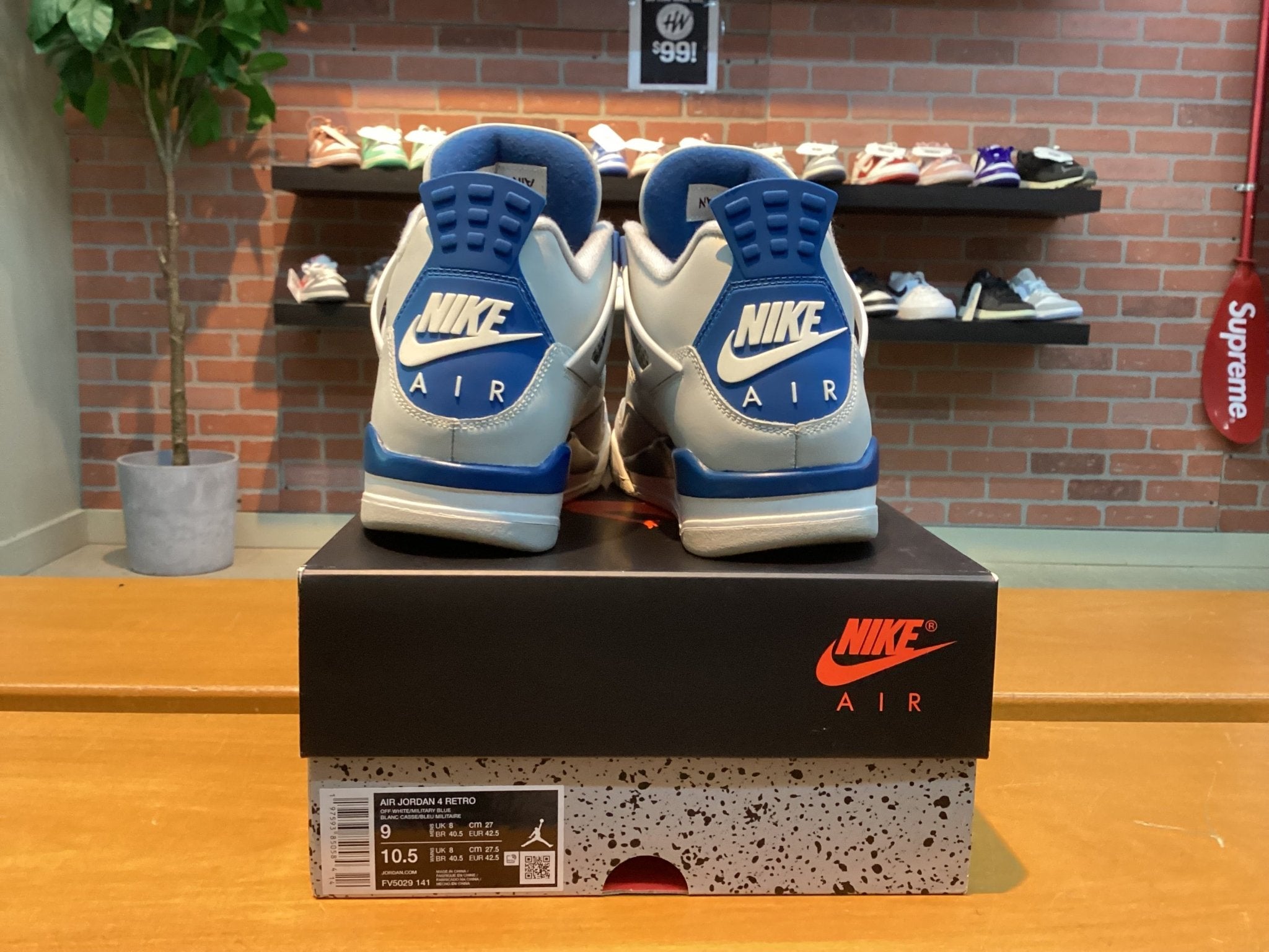 Jordan 4 Military Blue Size 9 Preowned - Hype World